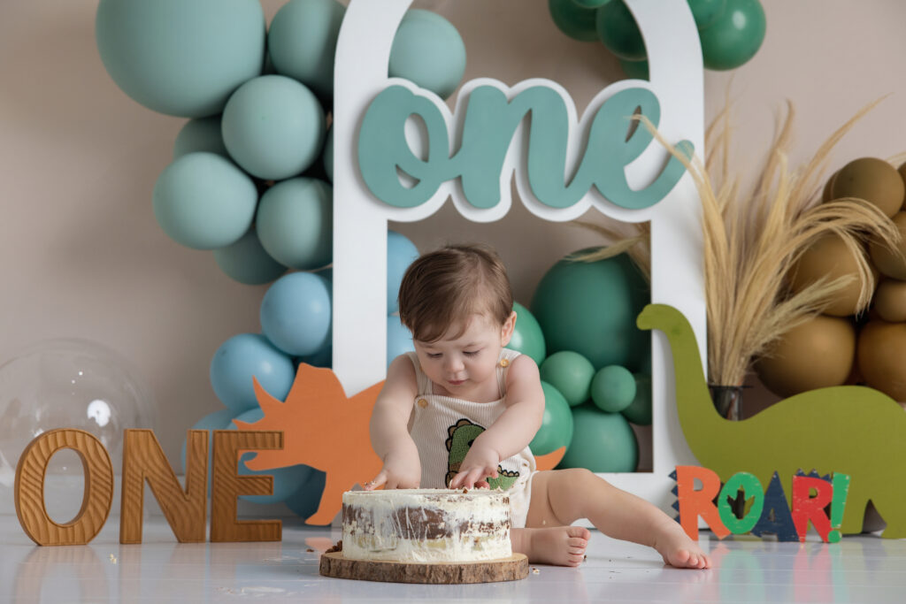 Lucas Cake Smash-(8 of 11)